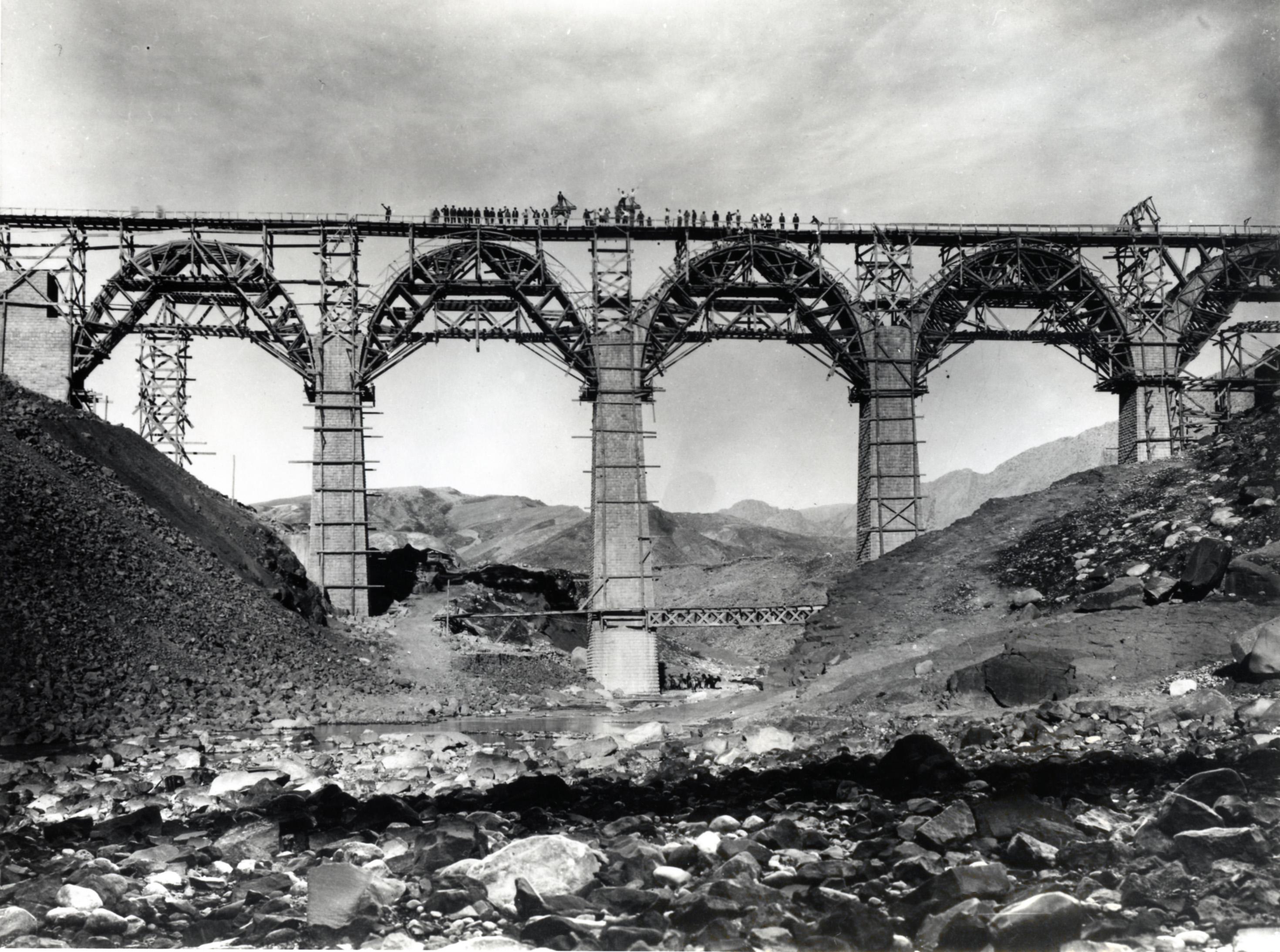ferrovia-transiraniana-iran