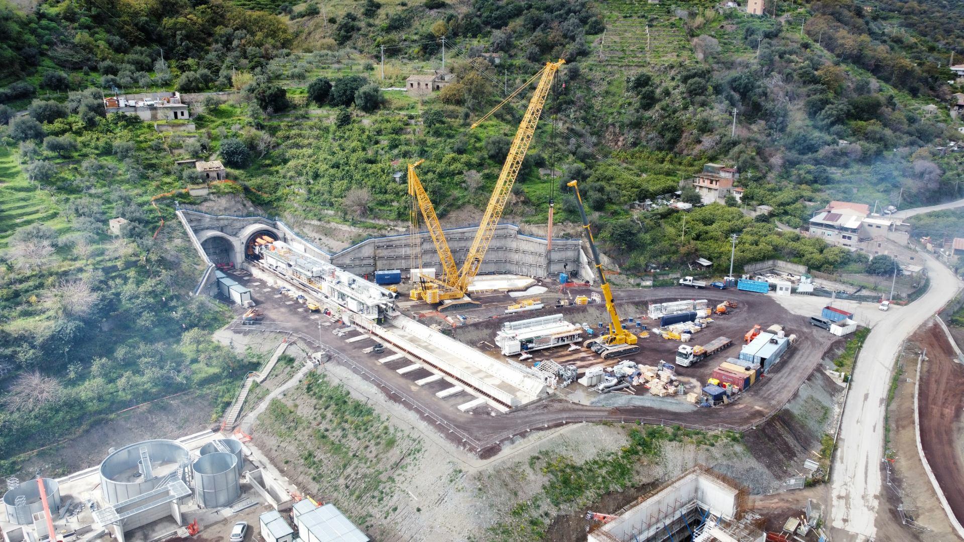 Tratta Taormina-Giampilieri, Linea Ferroviaria AC Messina-Catania, Cantiere Sciglio