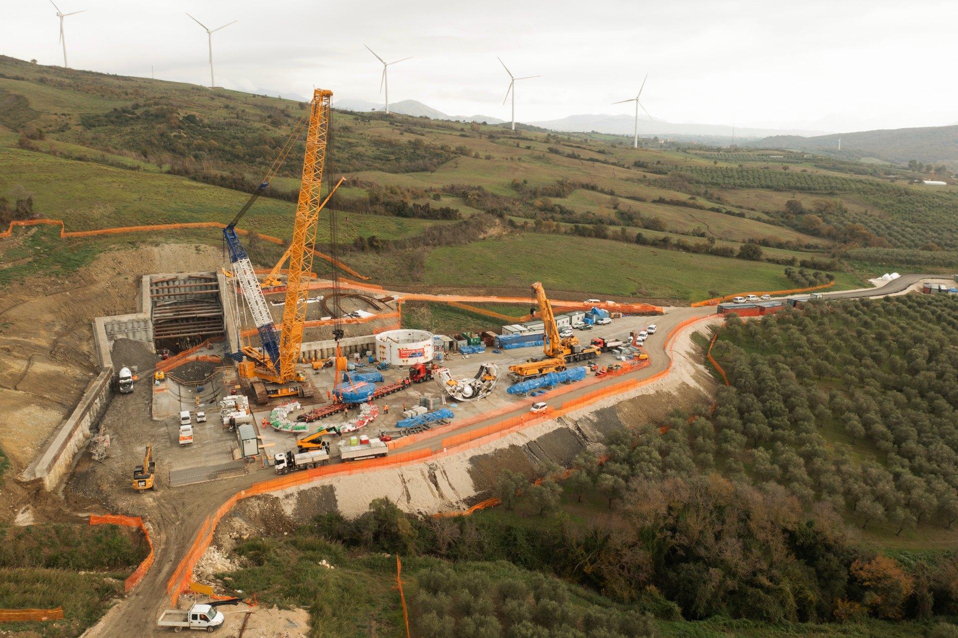 Trasporto TBM nel cantiere Lotto 1A Battipaglia-Romagnano, AV Salerno-Reggio Calabria